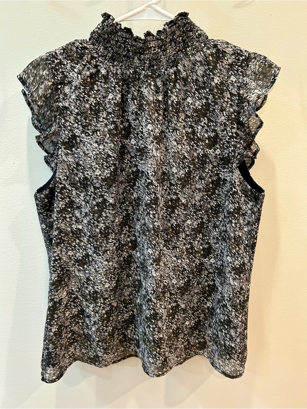 Banana Republic Abstract Floral Smocked Mock Neck Ruffle Tank Top Size M